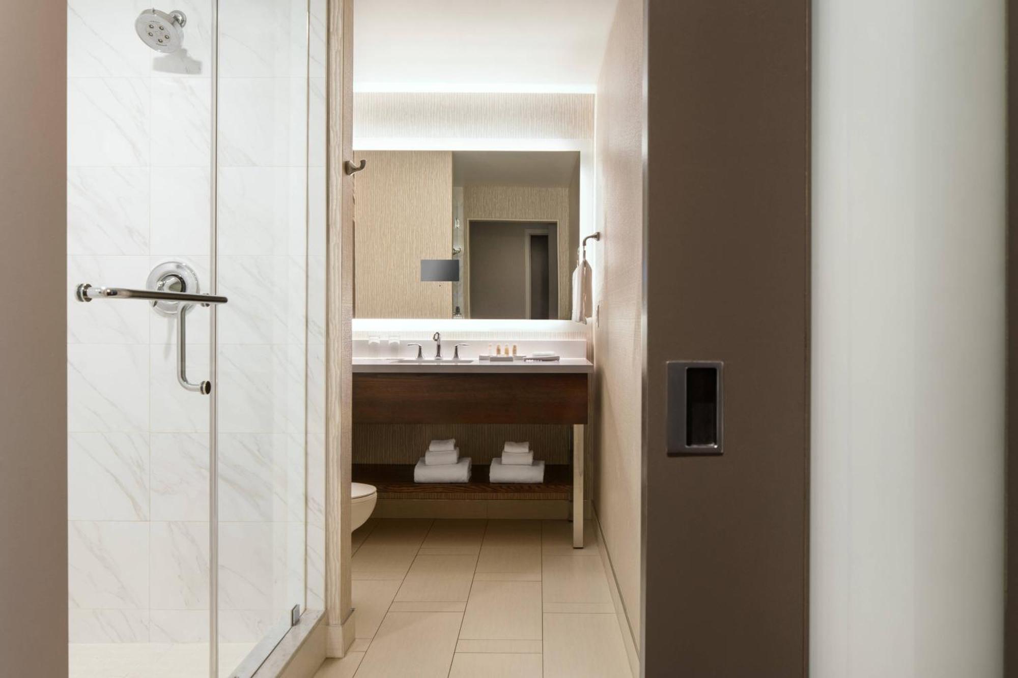 Renaissance Denver Downtown City Center Hotel Экстерьер фото