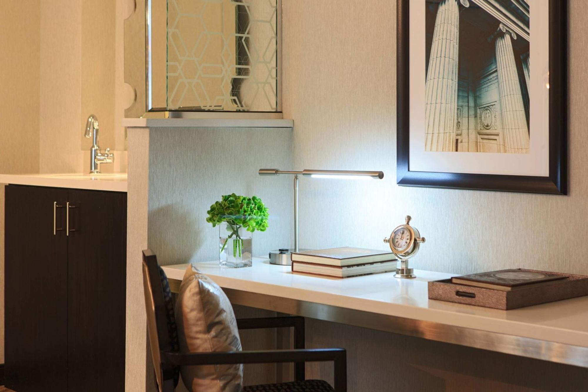 Renaissance Denver Downtown City Center Hotel Экстерьер фото