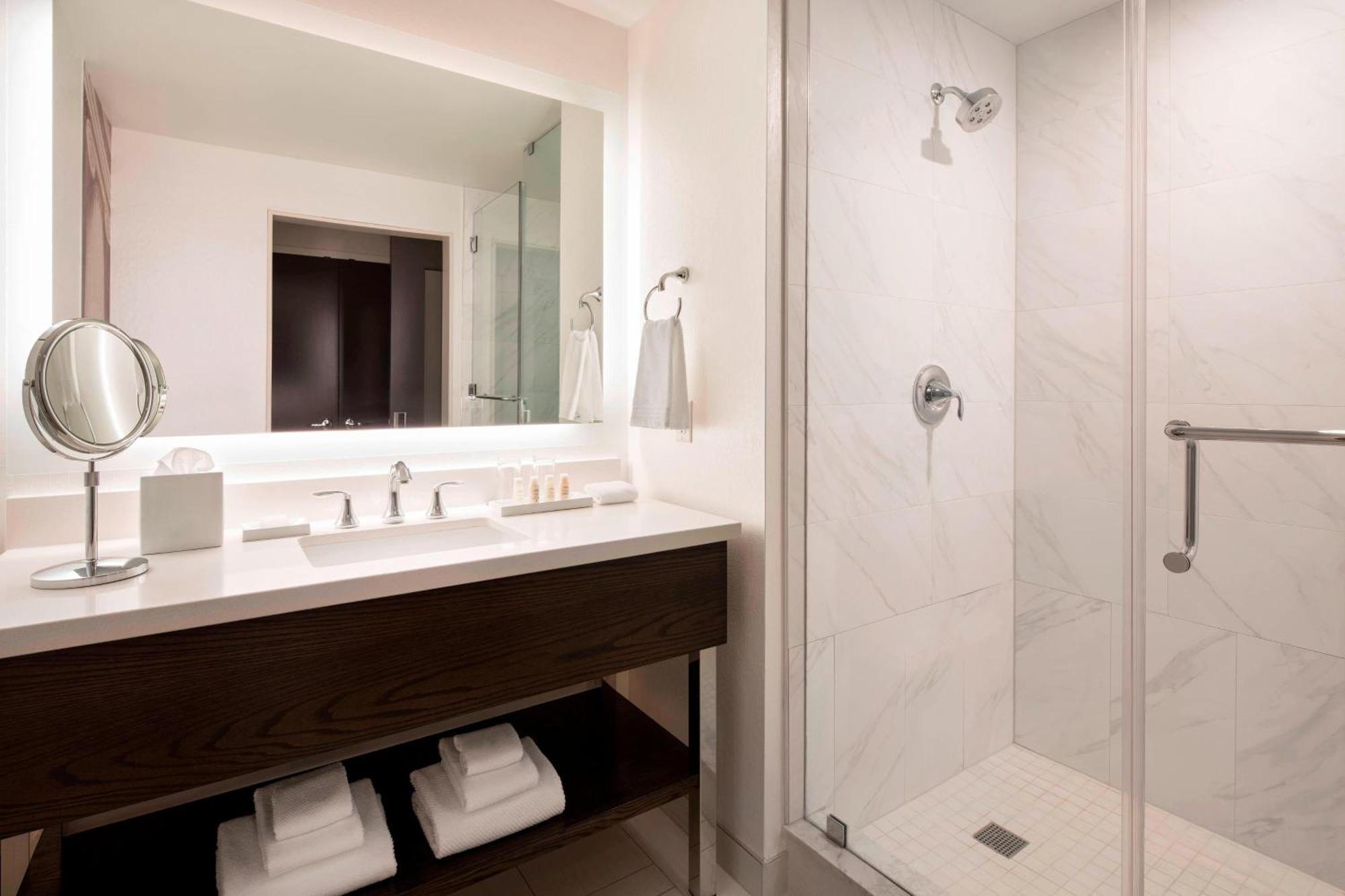 Renaissance Denver Downtown City Center Hotel Экстерьер фото