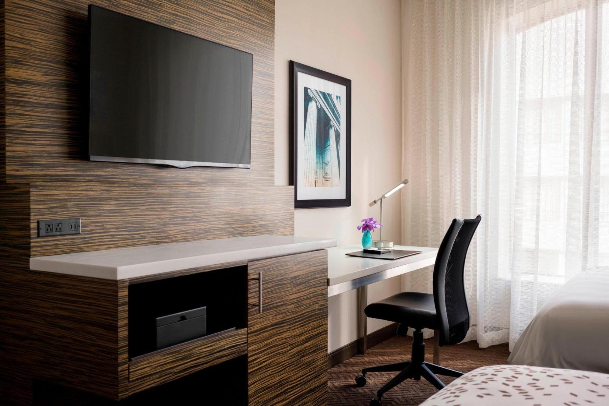Renaissance Denver Downtown City Center Hotel Экстерьер фото